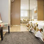 Riverside Flat With King Castle View * Boedapest