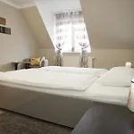 Riverside Flat With King Castle View Appartement