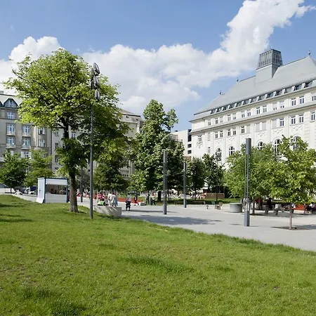 Riverside Flat With King Castle View * Boedapest