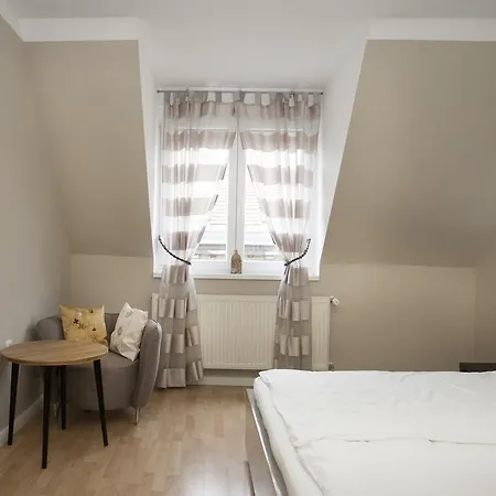 Riverside Flat With King Castle View Apartamento *