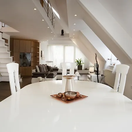 Apartment Riverside Flat With King Castle View Budapest